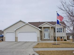 160 17th Ave W, West Fargo, ND 58078