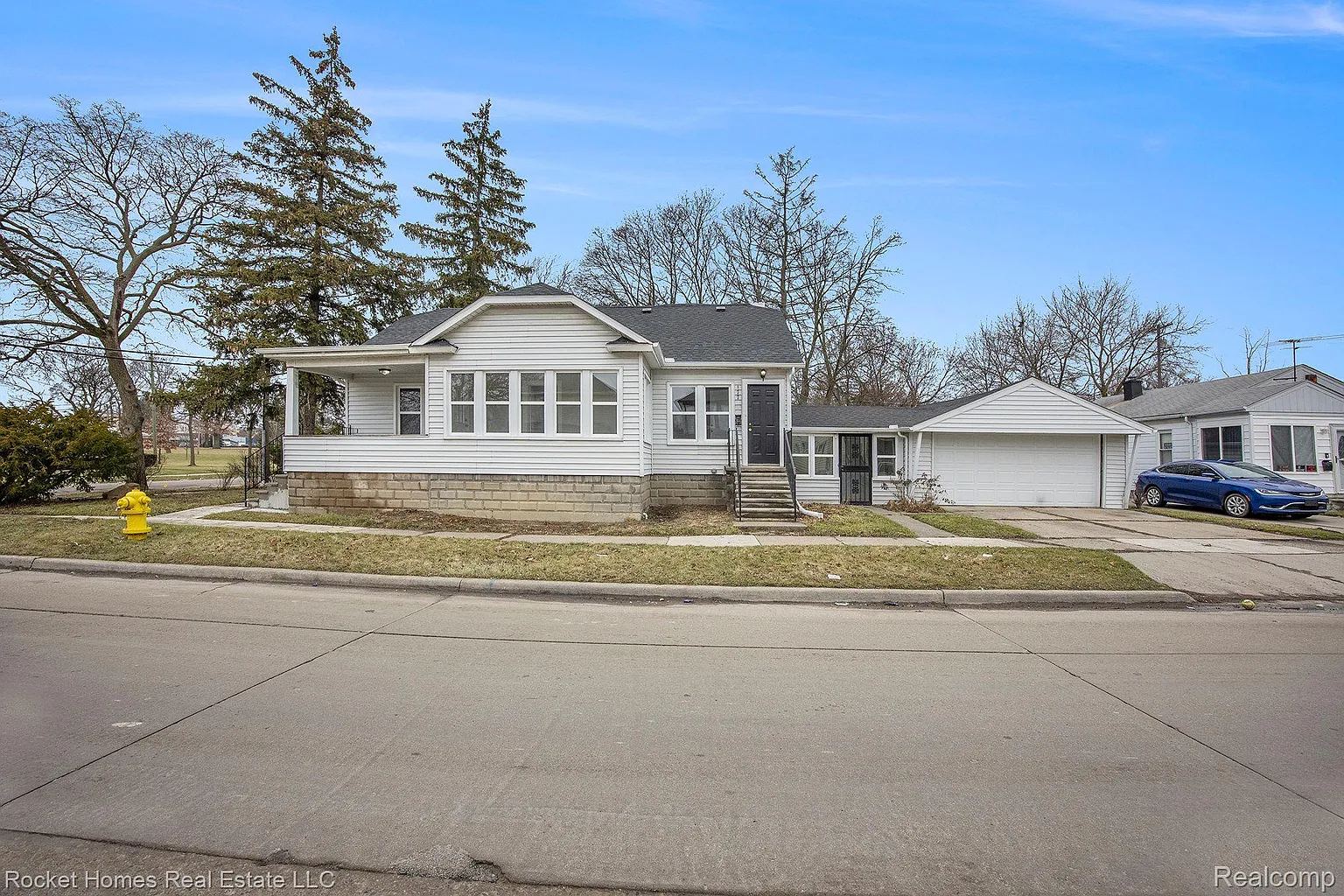 76 Park St photo 1