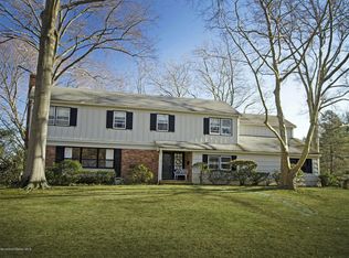 11 Carnegie Ct, Middletown, NJ 07748