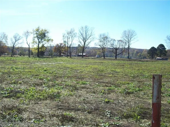 8019 Biswell Rd, Van Buren, AR 72956