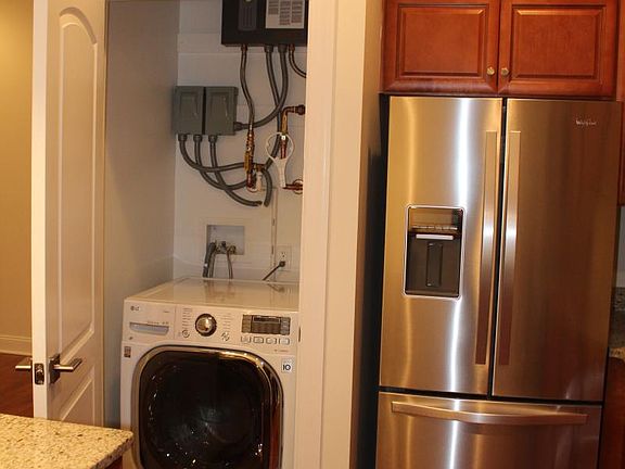 kitchen/laundry