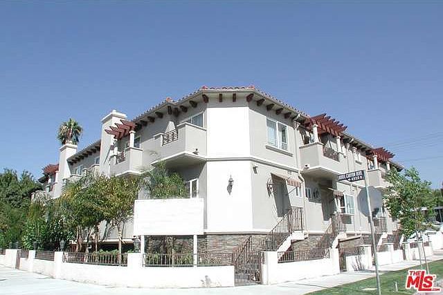 1st image of 4904 Laurel Canyon Blvd #102