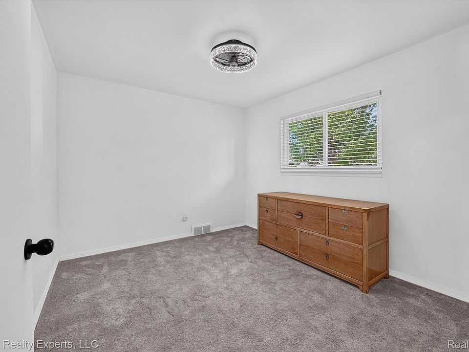 32000 Saint Margaret St, photo 22