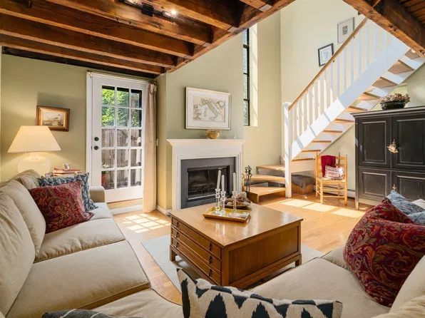 8 Dartmouth St #5, Boston, MA 02116
