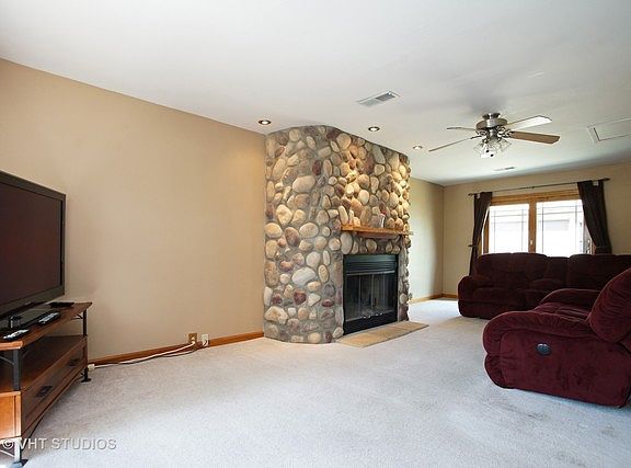 3rd image of 90 Maricopa Ln