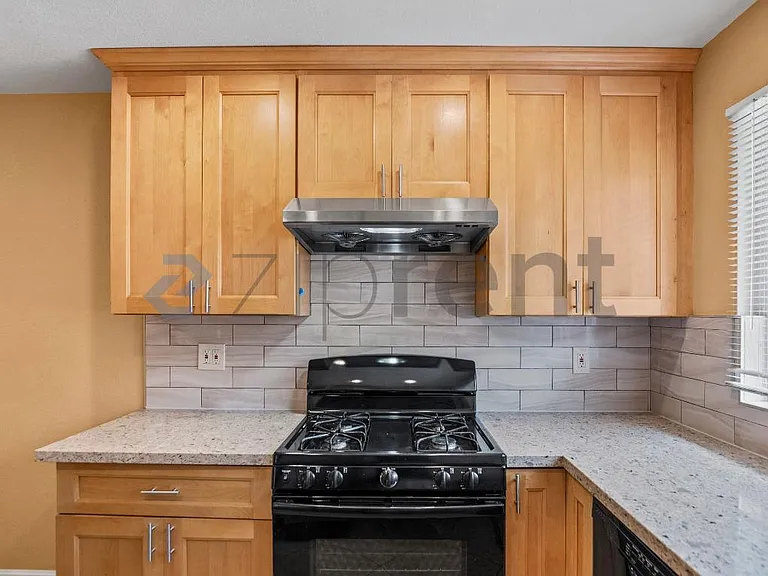 23 Cedar Way — Photo 14