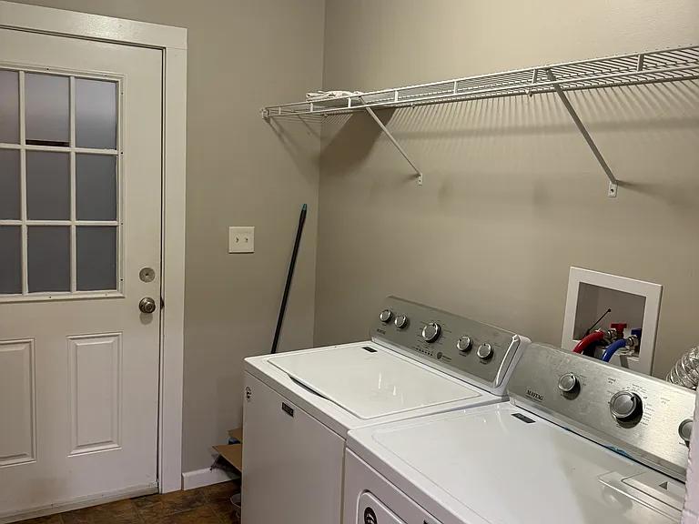 215 Floral Ave #215 — Photo 9