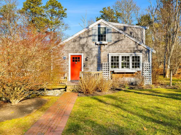 35 LAKEVIEW Drive, Harwich, MA 02645