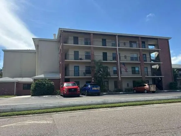 930 85th Ave N APT 105, Saint Petersburg, FL 33702
