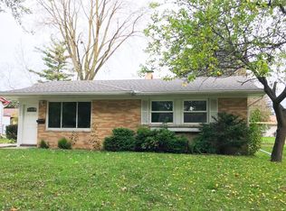 3620 Glenbrook Dr, Lansing, MI 48911