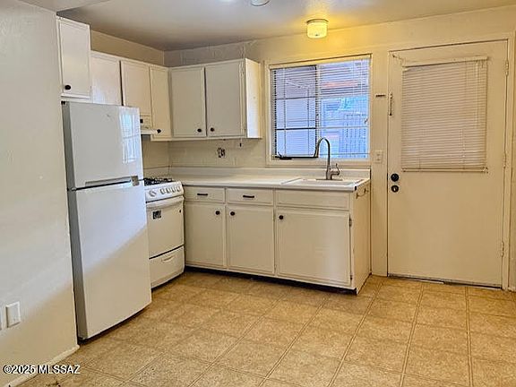3rd image of 250 S Paseo Cerro Unit B