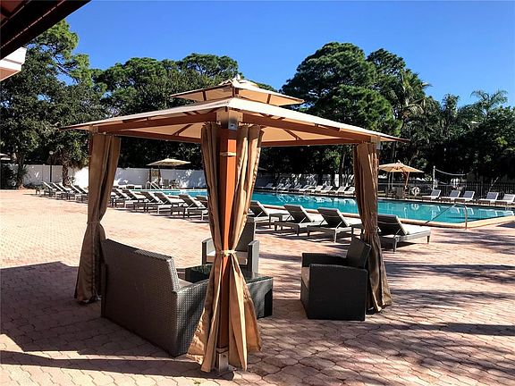 3rd image of 2740 Coconut Bay Ln #27403210-2J