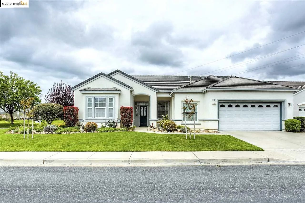 1582 Rubidoux Ln photo 1