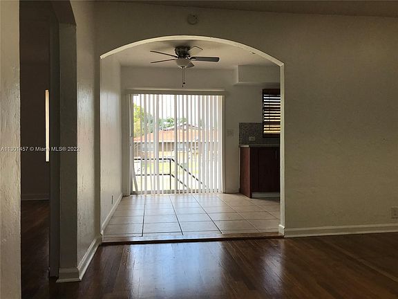 2nd image of 445 NE 135th St Unit 445