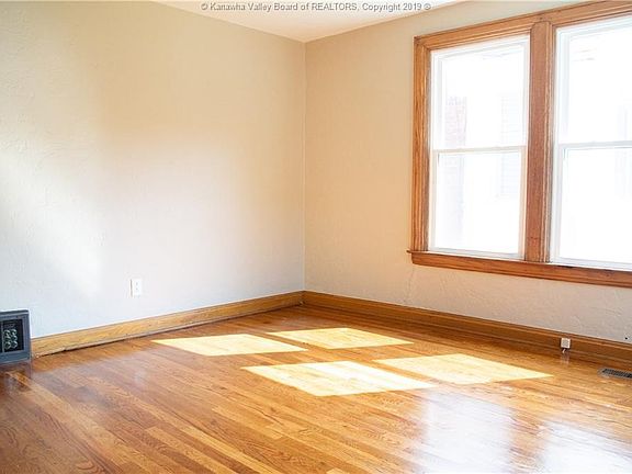 4th image of 237 Staunton Ave SW
