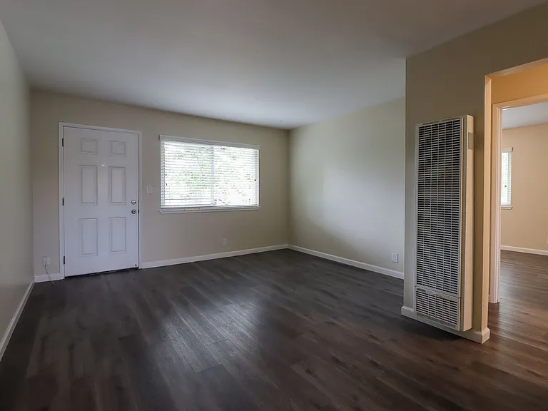 972 College Drive — Photo 10