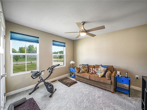 5th image of 1654 Leslie Dr