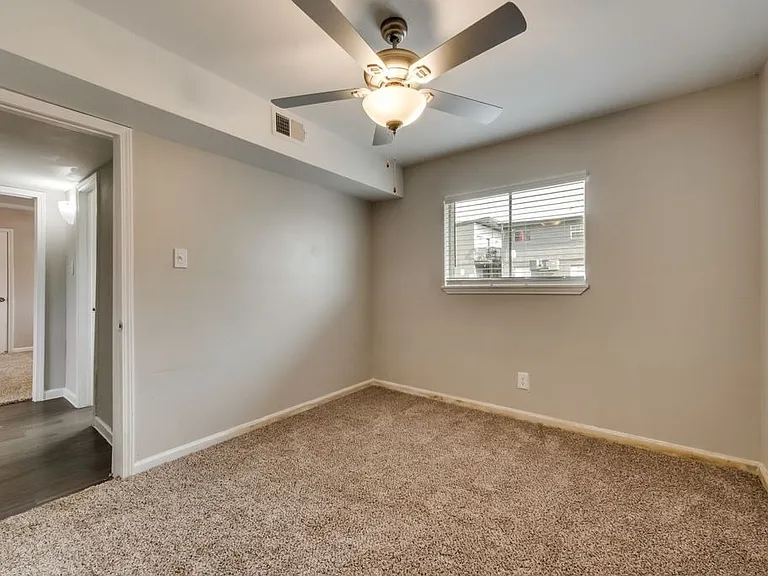 The Blanca Apartments — Photo 23
