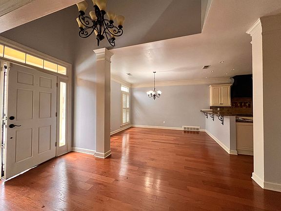2nd image of 5231 Hedgewyck Ct