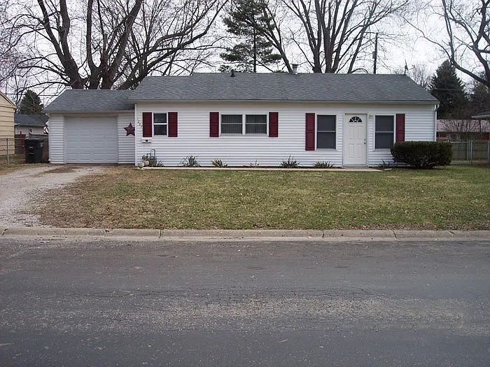 1207 James - House — Photo 1