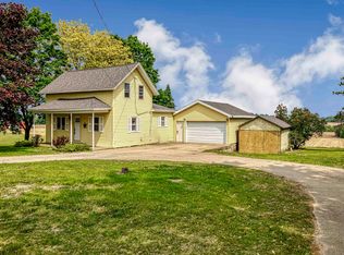 N3438 State Road 76, Hortonville, WI 54944