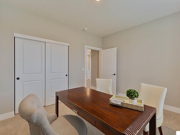 4th image of 6860 Stony Point Dr
