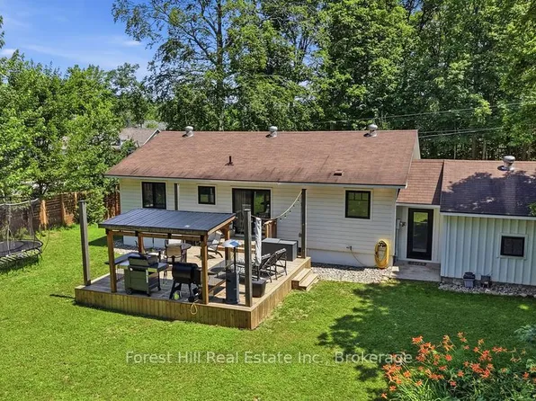 415 Wellington St, Gravenhurst, ON P1P 1A7
