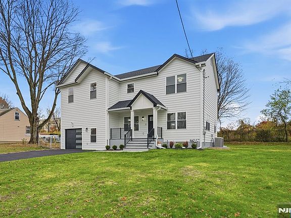 2nd image of 20 Barnsdale Rd