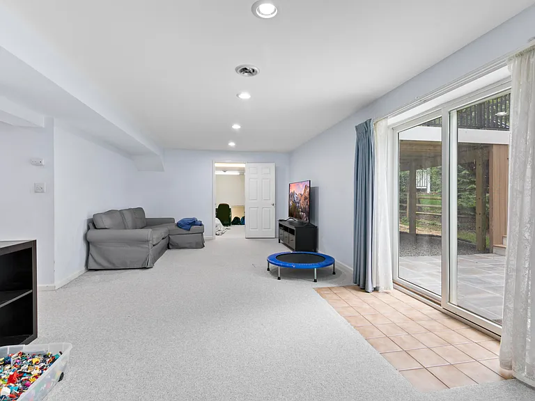 46450 Saffron Ct — Photo 14