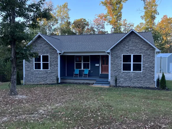 1395 Bible Hill Rd, Parsons, TN 38363