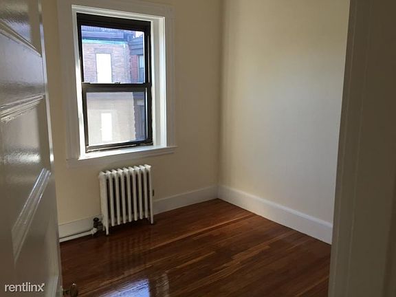 583 Beacon St. #8 Boston - Kenmore Shared Unit Photo 7 (1)