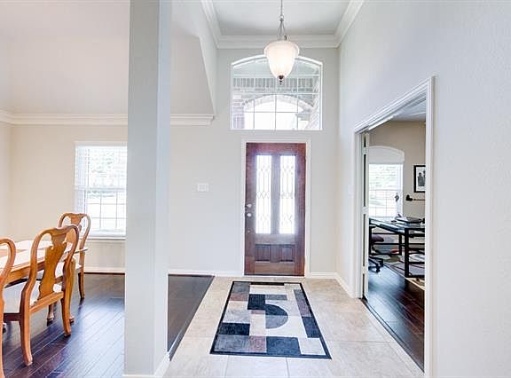 3rd image of 1616 Corkwood Dr