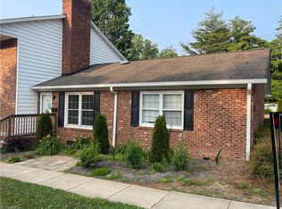1003 Robin Hood Rd APT D, High Point, NC 27262
