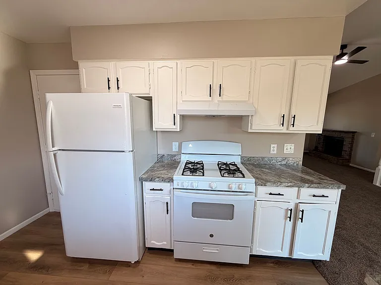 6672 Pleasantview St NE — Photo 3
