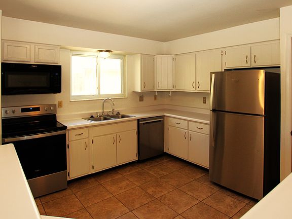 Kitchen all appliances are new
