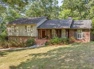 3744 Valley Head Rd, Mountain Brook, AL 35223