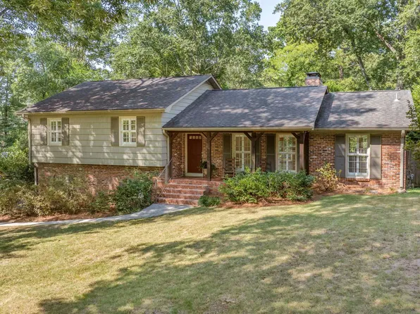 3744 Valley Head Rd, Mountain Brook, AL 35223