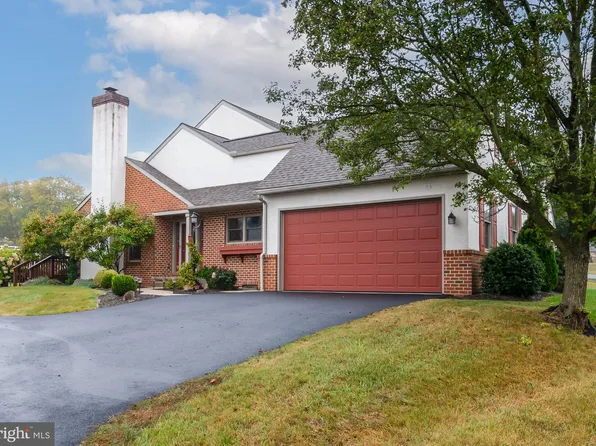 240 Steeplechase Dr, Elverson, PA 19520