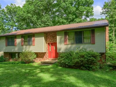 126 Chambers Ln, Evans City, PA, 16033