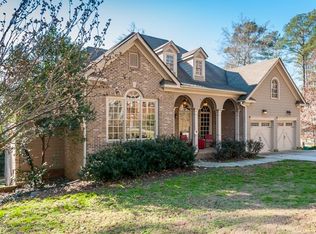 118 Thrush Dr, Roswell, GA 30075