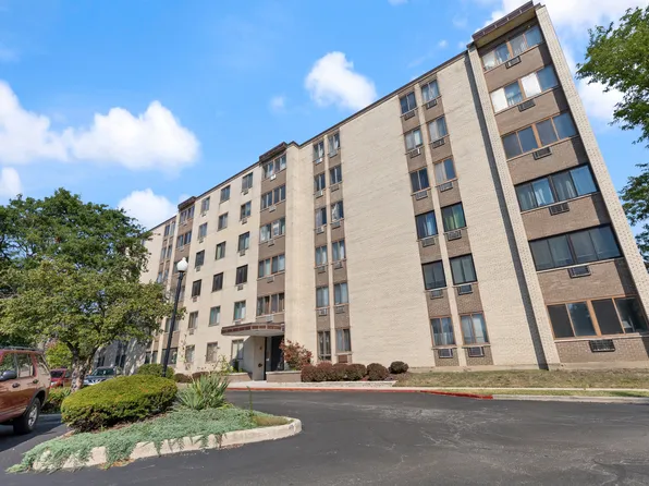 9720 S Pulaski Rd APT 502, Oak Lawn, IL 60453