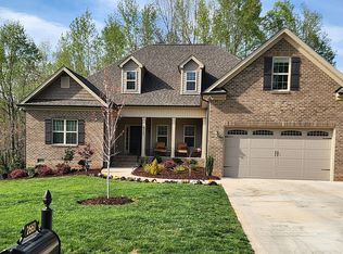 2661 Brooke Meadows Dr, Browns Summit, NC 27214