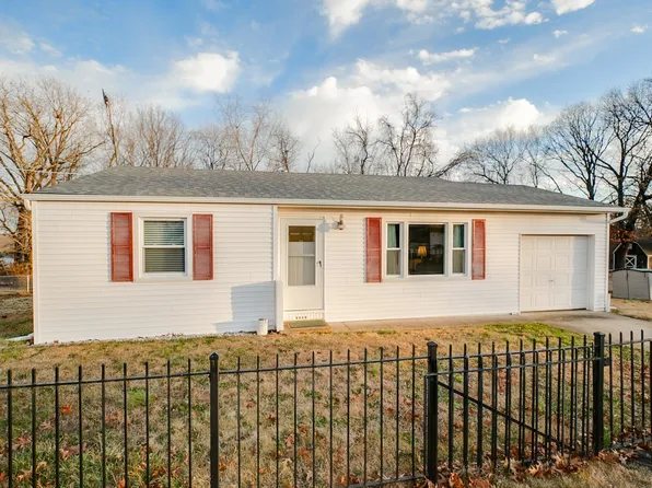 6404 Wayne Dr, Imperial, MO 63052