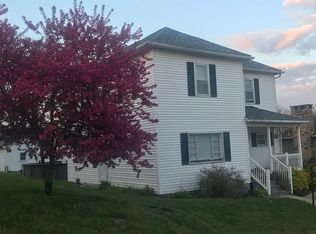 119 High St, Crooksville, OH 43731