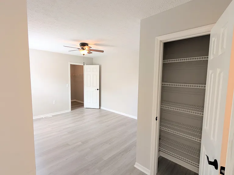 3003 Glenloch Cir — Photo 32
