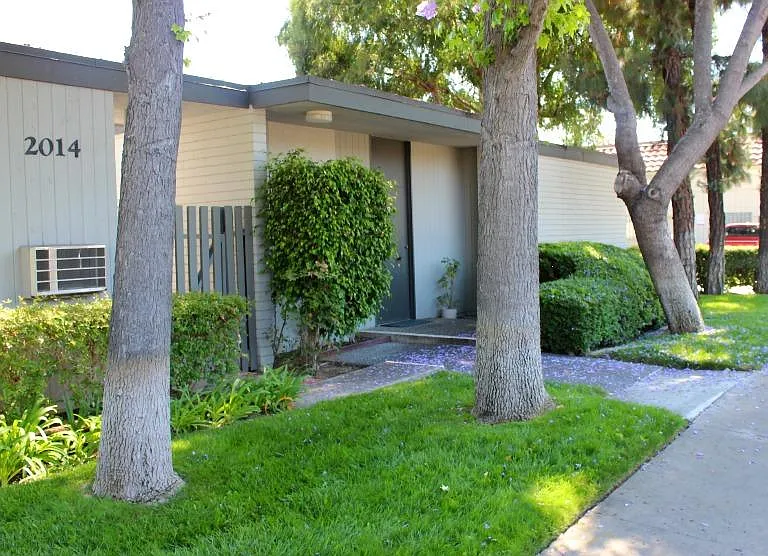 301 S Glassell St — Photo 12