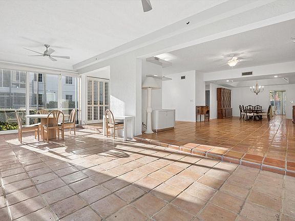 5th image of 4110 W Palm Aire Drive #101b