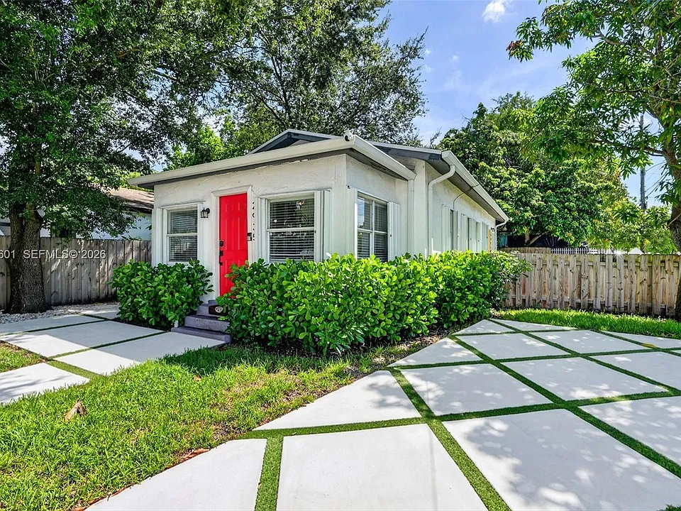 2935 NW 14th Ave #A