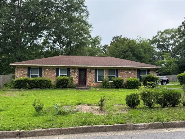 2316 Woodland Rd, Mobile, AL 36693