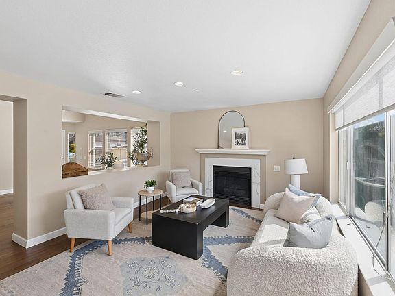 4th image of 247 Clearpointe Drive